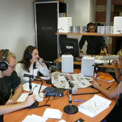 Assistez à un cours en communication ou journalisme