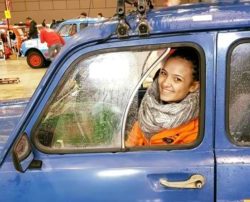 Une étudiante au 4L Trophy