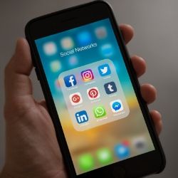 Communiquer efficacement sur les réseaux sociaux : mode d’emploi