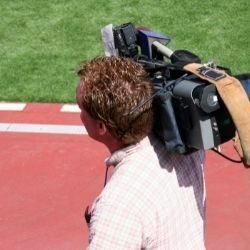 L’IMPACT DES MÉDIAS SUR LE SPORT DE HAUT-NIVEAU